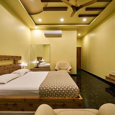 Hotel Saptarang Residency Panhāla 외부 사진