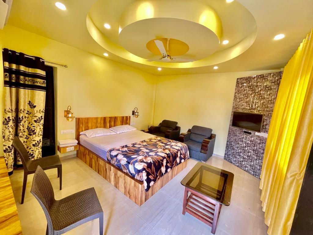 Hotel Saptarang Residency Panhāla 외부 사진