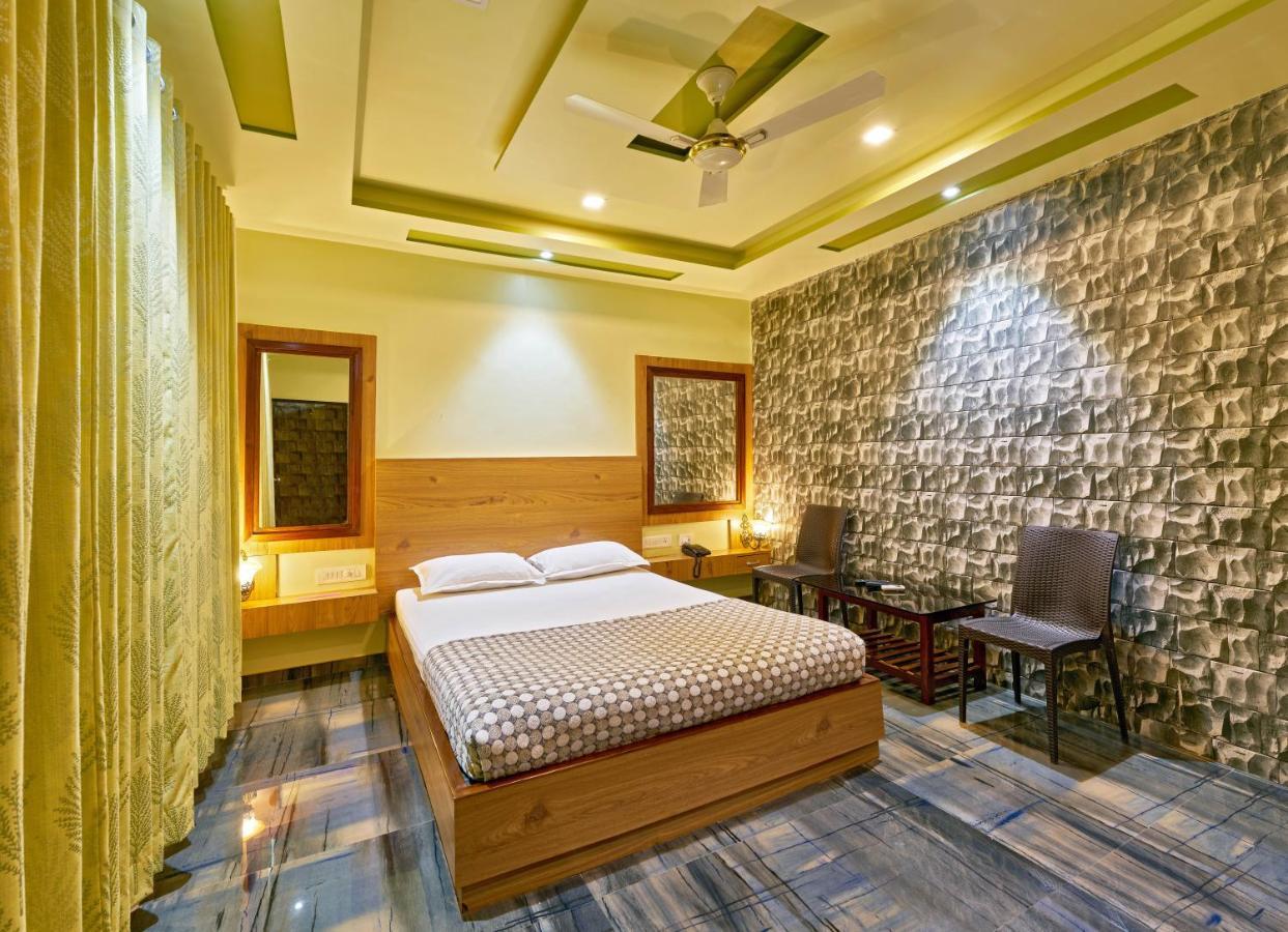 Hotel Saptarang Residency Panhāla 외부 사진