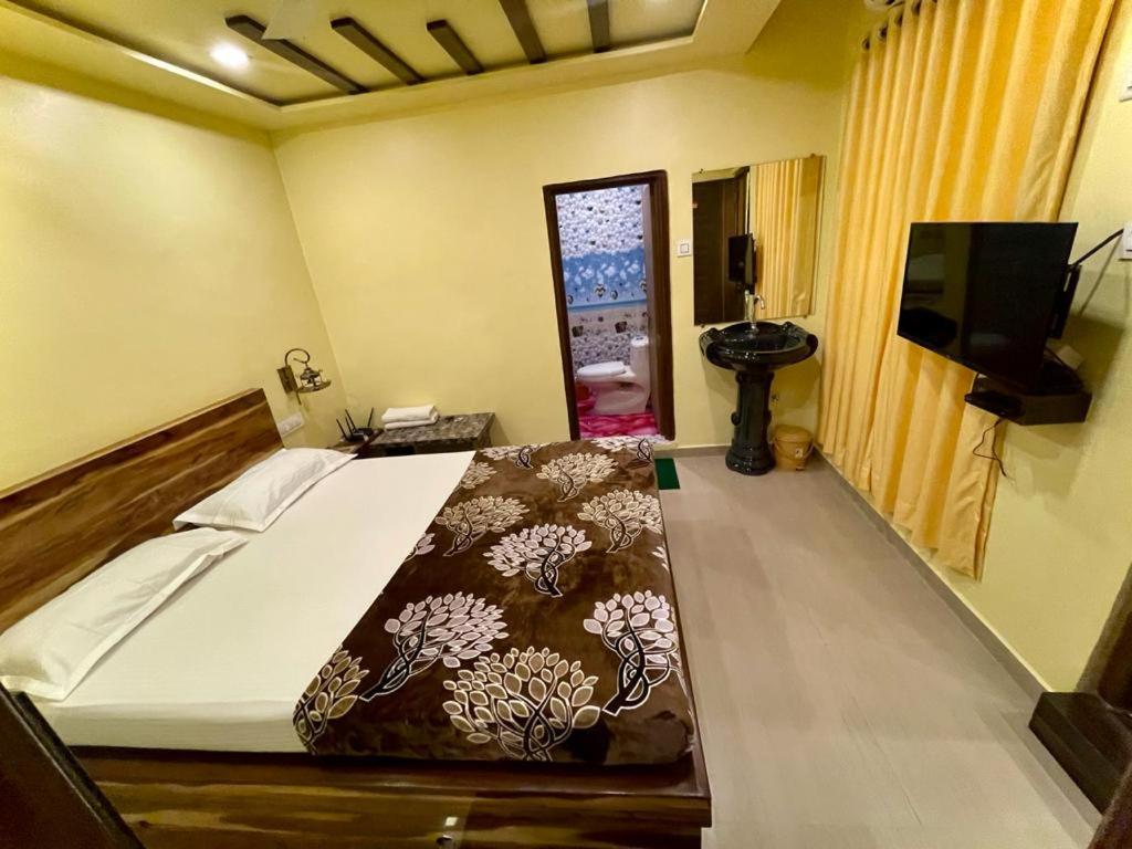 Hotel Saptarang Residency Panhāla 외부 사진