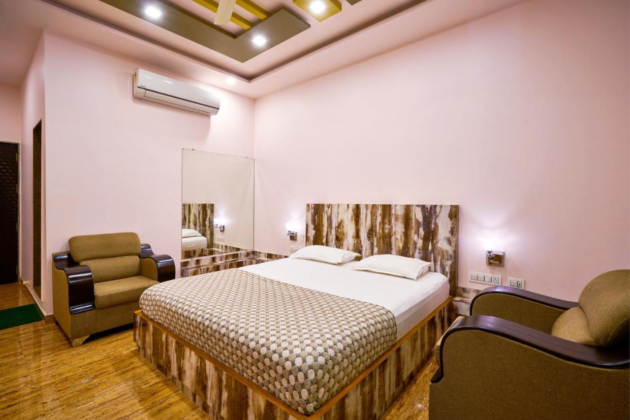 Hotel Saptarang Residency Panhāla 외부 사진