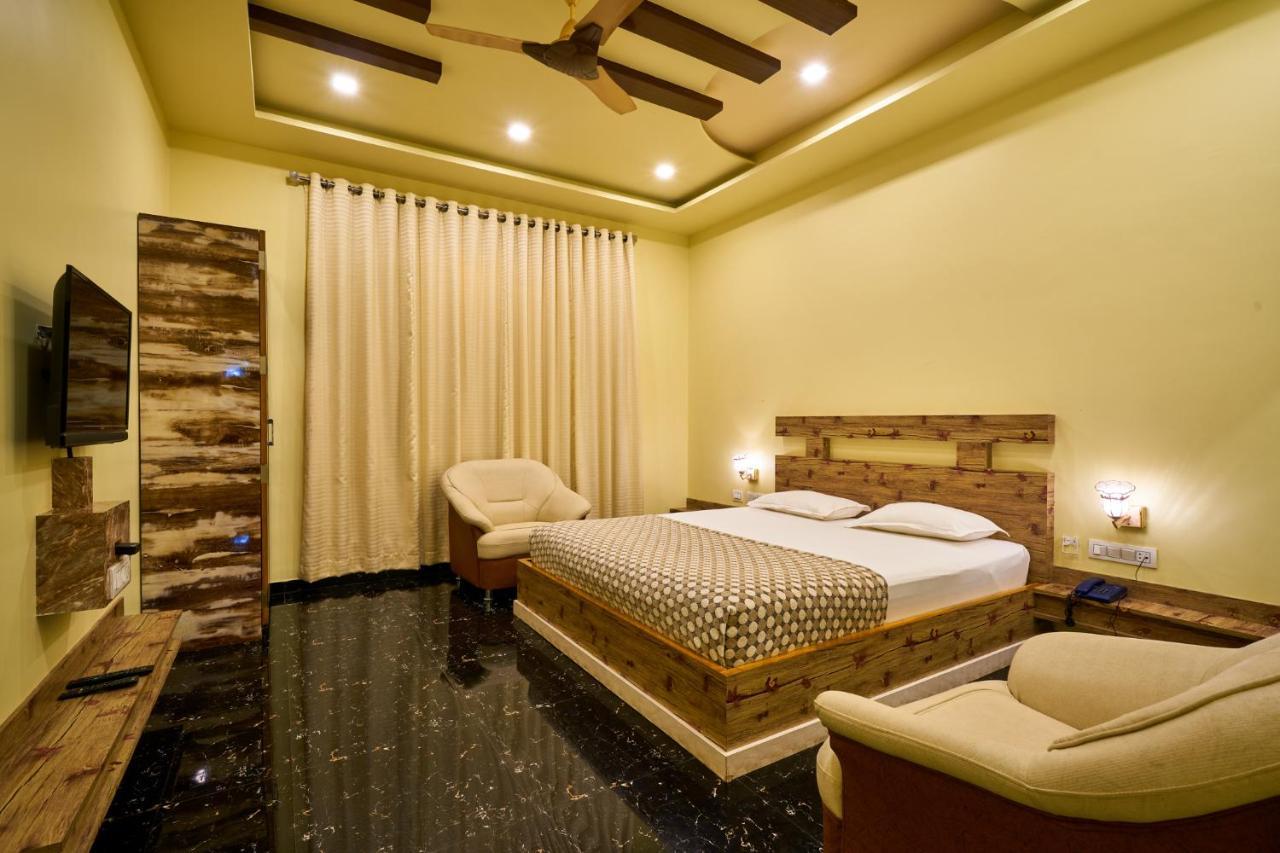 Hotel Saptarang Residency Panhāla 외부 사진