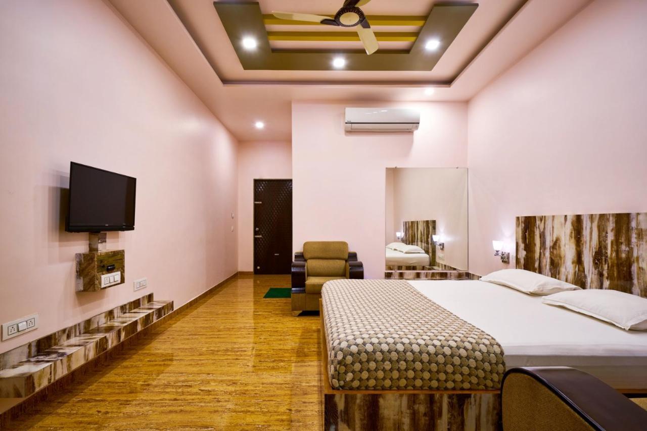 Hotel Saptarang Residency Panhāla 외부 사진